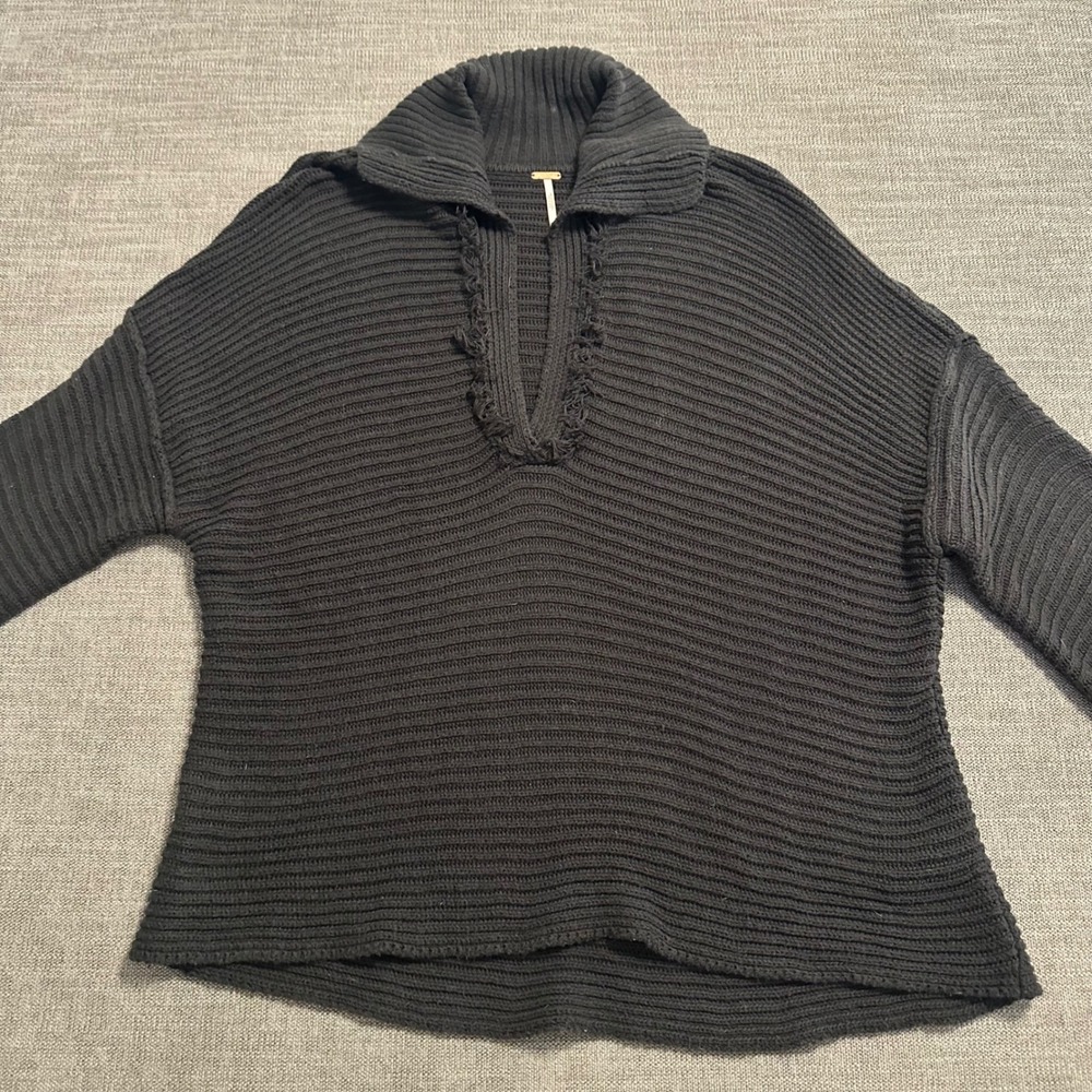 Free People Sweater Womens Medium Black Ribbed V-Neck Fringe Pullover